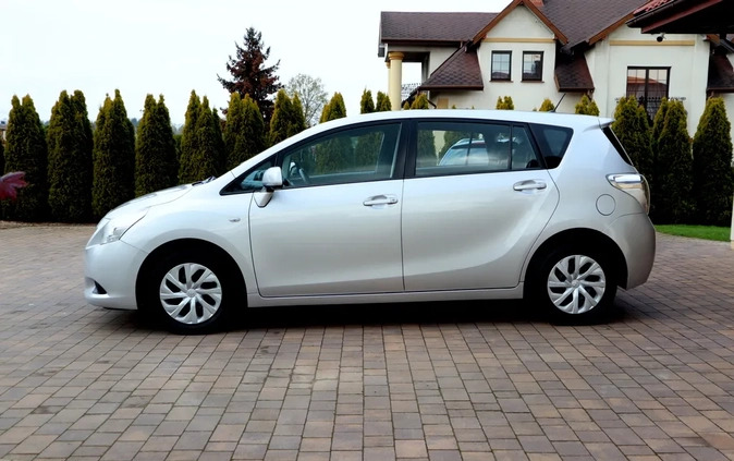 Toyota Verso cena 28900 przebieg: 205000, rok produkcji 2009 z Gołdap małe 529
